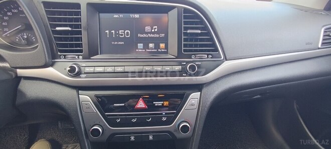Hyundai Elantra 2016, 190,000 km - 1.6 l - Bakı