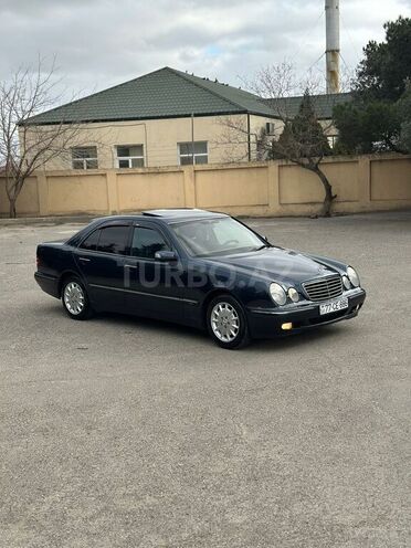 Mercedes E 240 2000, 314,000 km - 2.4 l - Bakı