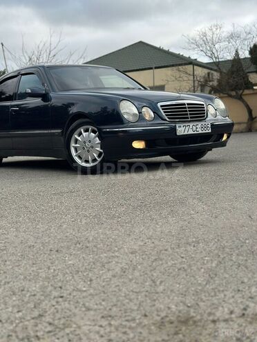 Mercedes E 240 2000, 314,000 km - 2.4 l - Bakı