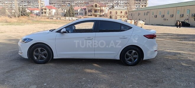 Hyundai Elantra 2016, 190,000 km - 1.6 l - Bakı