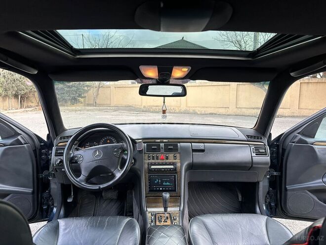 Mercedes E 240 2000, 314,000 km - 2.4 l - Bakı