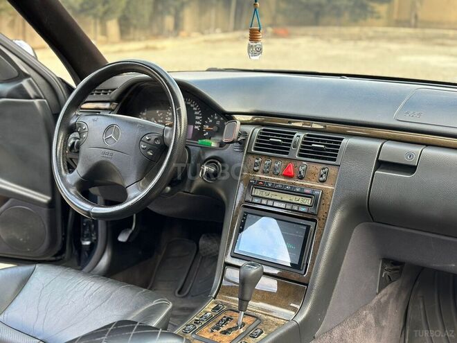 Mercedes E 240 2000, 314,000 km - 2.4 l - Bakı