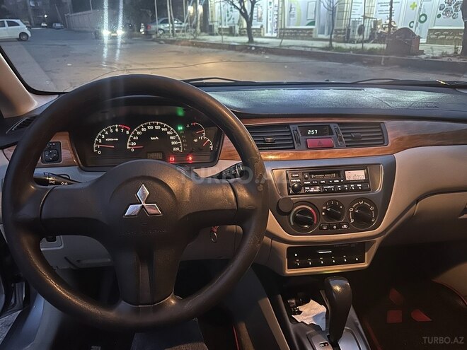 Mitsubishi Lancer 2007, 235,000 km - 1.6 l - Bakı