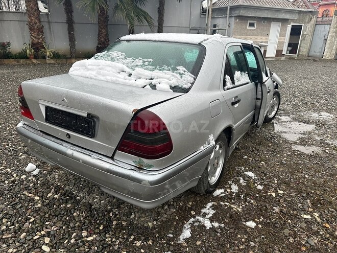 Mercedes C 220 2000, 350,000 km - 2.2 л - Ağcabədi