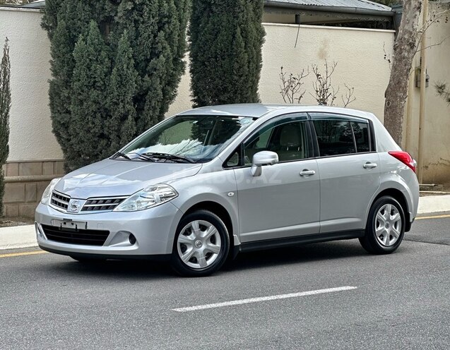Nissan Tiida 2011, 60,000 km - 1.5 л - Bakı
