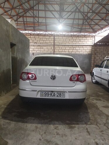Volkswagen Passat 2010, 200,000 km - 1.8 l - Gəncə