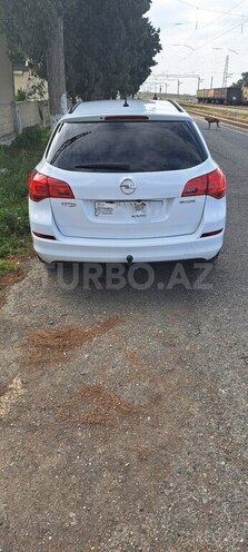 Opel Astra 2011, 203,487 km - 1.4 l - Şəmkir