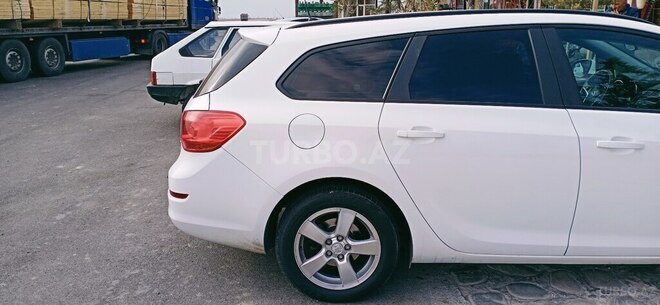 Opel Astra 2011, 203,487 km - 1.4 l - Şəmkir