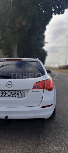 Opel Astra 2011, 203,487 km - 1.4 l - Şəmkir