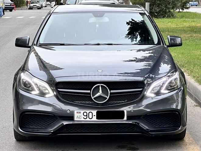 Mercedes E 220