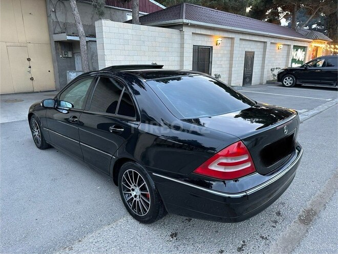 Mercedes C 240 2002, 212,453 km - 2.4 l - Bakı
