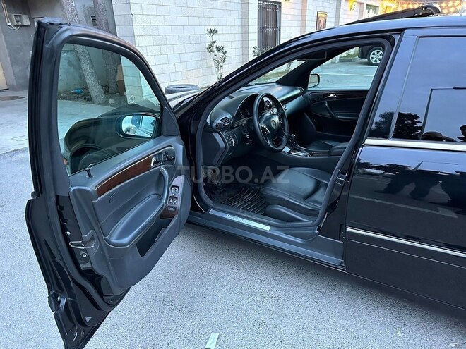 Mercedes C 240 2002, 212,453 km - 2.4 l - Bakı