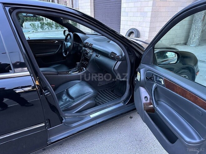 Mercedes C 240 2002, 212,453 km - 2.4 l - Bakı
