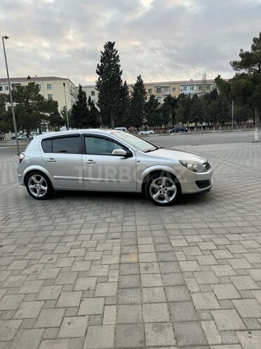 Opel Astra 2005, 178,000 km - 2.0 l - Sumqayıt