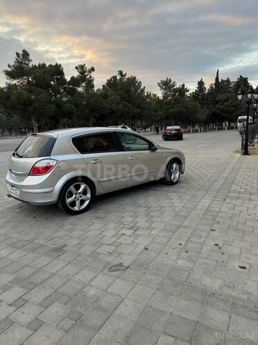 Opel Astra 2005, 178,000 km - 2.0 l - Sumqayıt