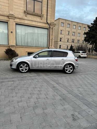 Opel Astra 2005, 178,000 km - 2.0 l - Sumqayıt