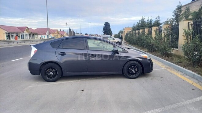 Toyota Prius 2013, 231,000 km - 1.8 л - Bakı