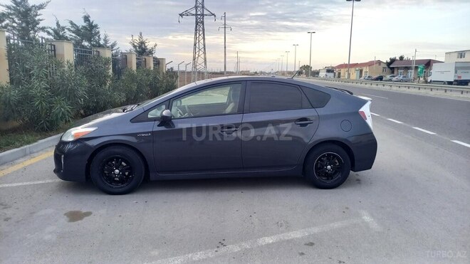 Toyota Prius 2013, 231,000 km - 1.8 л - Bakı