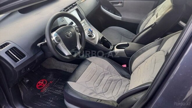 Toyota Prius 2013, 231,000 km - 1.8 л - Bakı