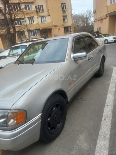 Mercedes C 220 1995, 362,200 km - 2.2 л - Bakı