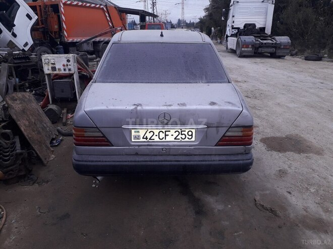 Mercedes E 300 1990, 274,000 km - 3.0 l - Bakı