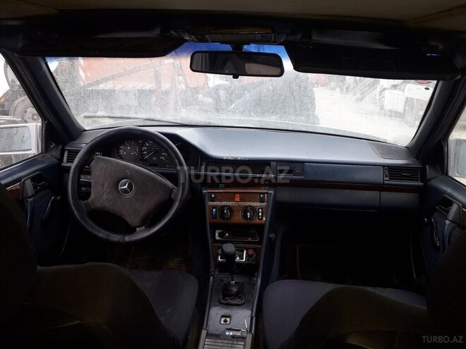 Mercedes E 300 1990, 274,000 km - 3.0 l - Bakı