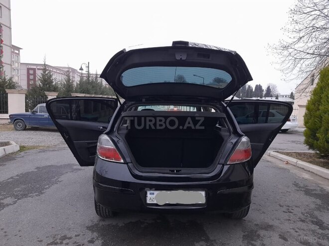 Opel Astra 2010, 250,000 km - 1.4 l - Gəncə