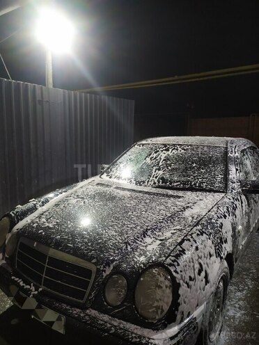 Mercedes E 230 1996, 395,000 km - 2.3 l - Bakı