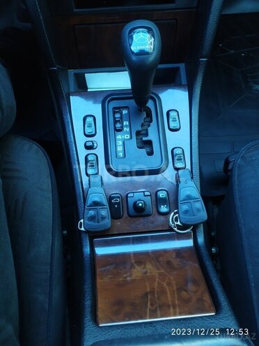 Mercedes C 200 1998, 292,000 km - 2.0 l - Bakı