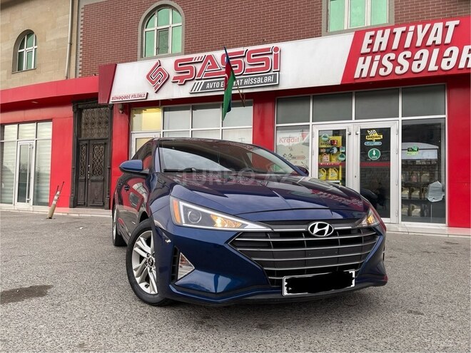 Hyundai Elantra 2018, 80,000 km - 2.0 л - Bakı
