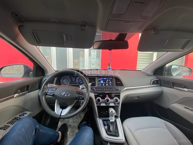 Hyundai Elantra 2018, 80,000 km - 2.0 л - Bakı
