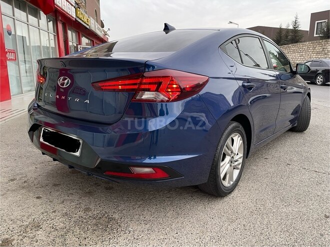 Hyundai Elantra 2018, 80,000 km - 2.0 л - Bakı