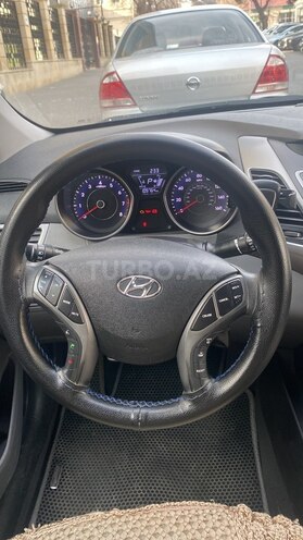 Hyundai Elantra 2014, 175,418 km - 1.8 l - Bakı