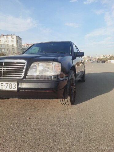 Mercedes E 200 1995, 500,000 km - 2.0 l - Bakı