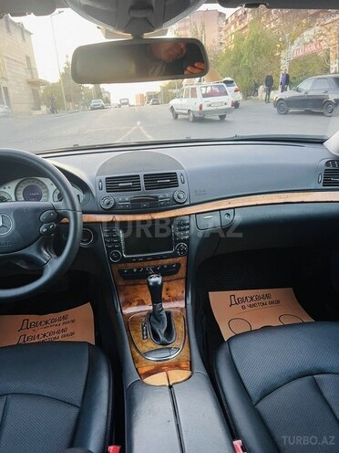 Mercedes E 350 2006, 206,500 km - 3.5 l - Bakı