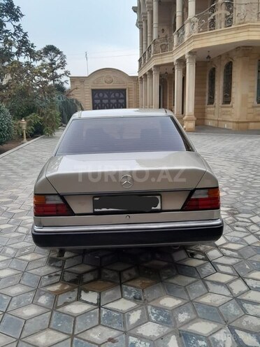 Mercedes E 200 1993, 353,263 km - 2.0 l - Şəmkir
