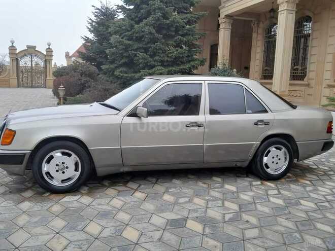 Mercedes E 200 1993, 353,263 km - 2.0 l - Şəmkir