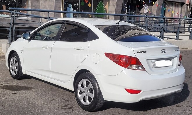 Hyundai Accent 2014, 186,000 km - 1.6 l - Bakı