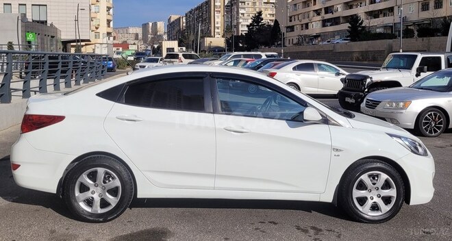Hyundai Accent 2014, 186,000 km - 1.6 l - Bakı