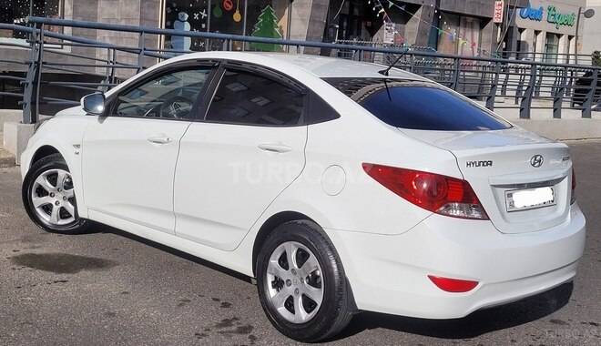 Hyundai Accent 2014, 186,000 km - 1.6 l - Bakı