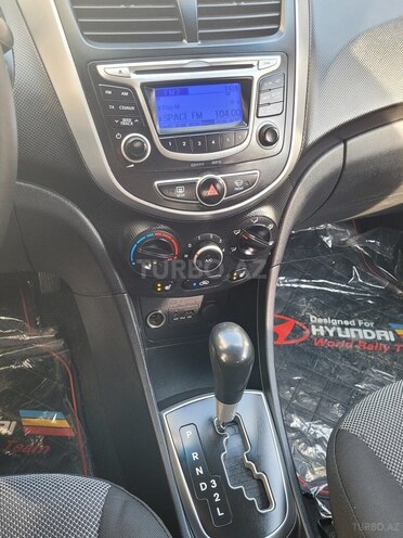 Hyundai Accent 2014, 186,000 km - 1.6 l - Bakı