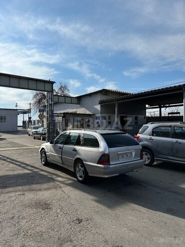 Mercedes C 220 2000, 380,000 km - 2.2 l - Bakı