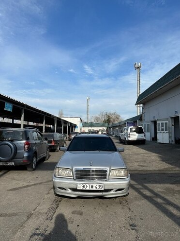 Mercedes C 220 2000, 380,000 km - 2.2 l - Bakı