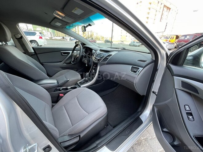 Hyundai Elantra 2015, 142,000 km - 1.8 l - Bakı