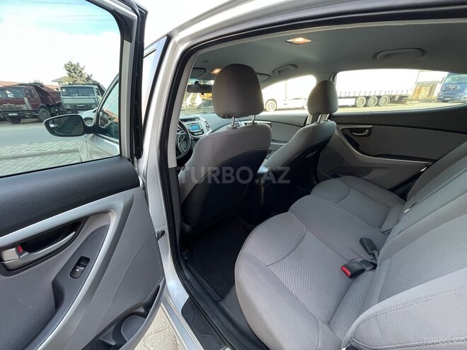 Hyundai Elantra 2015, 142,000 km - 1.8 l - Bakı
