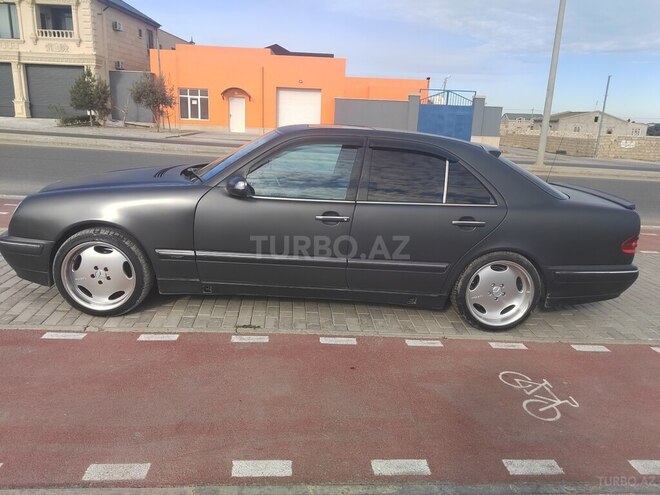 Mercedes E 270 2001, 476,000 km - 2.7 l - Bakı
