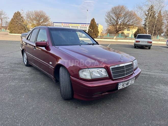 Mercedes C 180 1999, 229,728 km - 1.8 l - Qazax