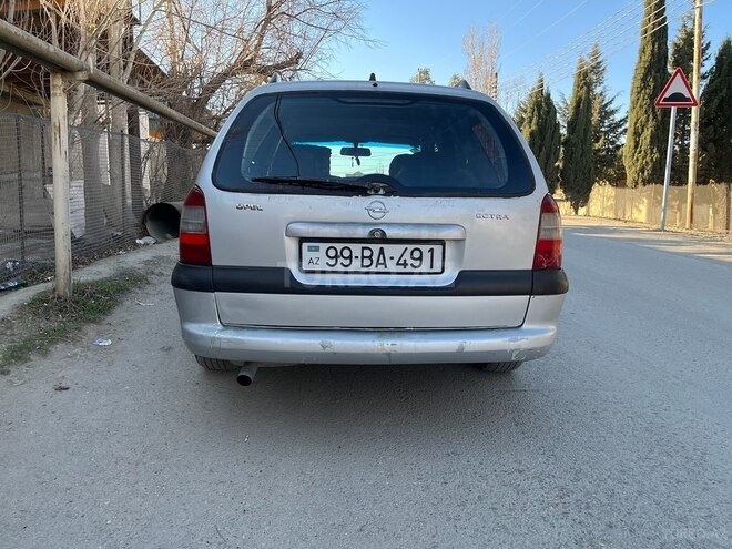 Opel Vectra 1998, 200,000 km - 2.0 l - Bakı