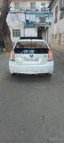 Toyota Prius 2013, 180,000 km - 1.8 l - Bakı