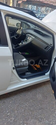 Toyota Prius 2013, 180,000 km - 1.8 l - Bakı